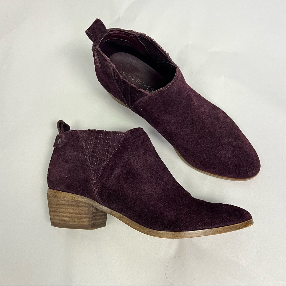 Marc Fisher Wilde Suede Ankle Booties Wine Size 7.5